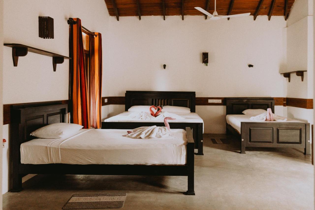 Shiva'S Beach Cabanas Tangalle Eksteriør bilde