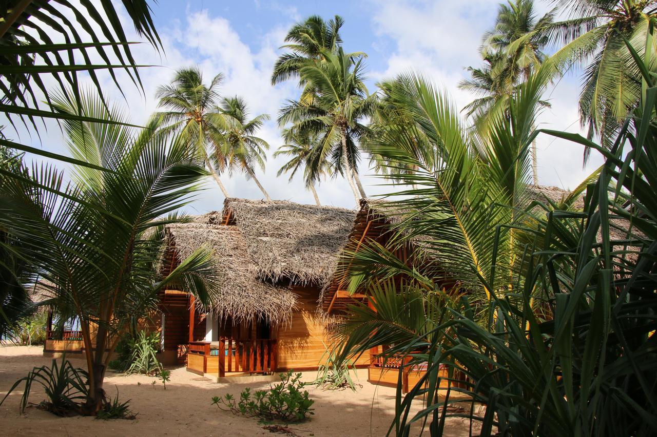 Shiva'S Beach Cabanas Tangalle Eksteriør bilde